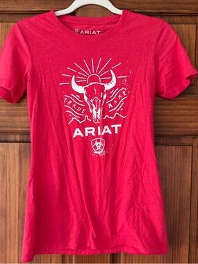 Ariat Shirt Womens Small Red Trademark Sun Cow Skull Short Sleeve Graphic Tee